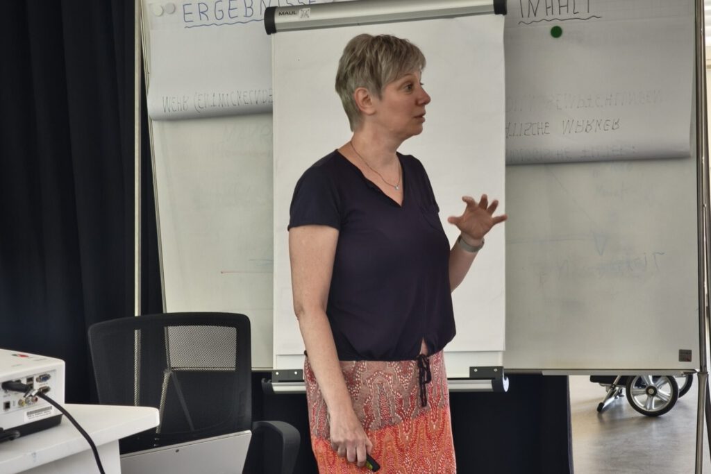 Read more about the article Evgenia Matthews beim Alumni-Treffen